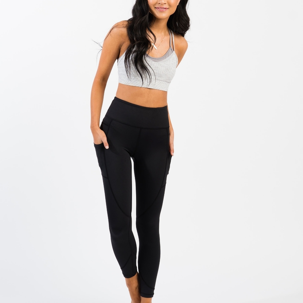 Zyia black pocket light n tights high rise 7/8 24"